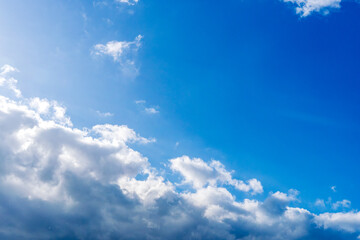 Obraz premium 秋の日の青空と雲03