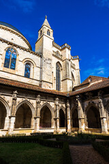 Western and Northern Galleries of the Cloister of Saint-Etienne Cathedral in Cahors, a skillful blend of Romanesque and Gothic architecture