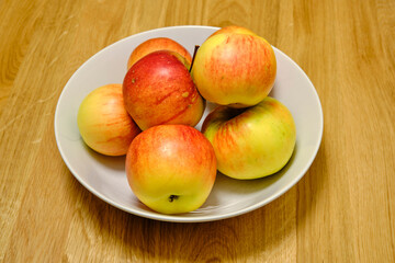 Beautiful, organic, healthy apples on a plate
