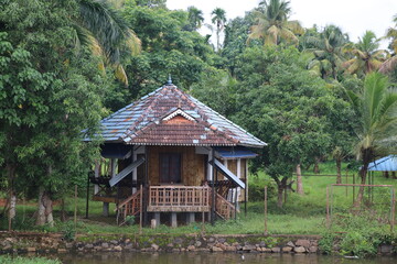 Alappuzha, Houseboat, Backwaters, Vembanadu Lake, Kettuvallam, Kerala Tourism, Waterways, Cruise, Eco-tourism, Scenic Beauty