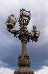 Lampadaire du pont Alexandre III, &agrave; Paris, France