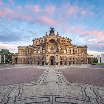 Semperoper opera house at sunrise, Dresden, Saxony, Germany