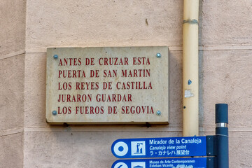Calles de la ciudad de Segovia en Castilla y León, España
