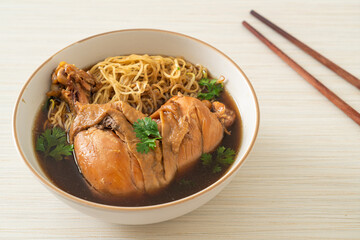 Noodles with Braised Chicken in Brown Soup