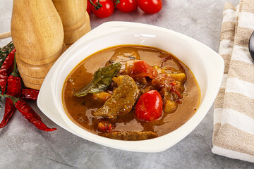 Yellow Thai curry with beef