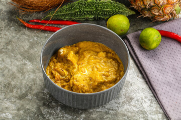 Inchian cuisine - chicken cashew curry