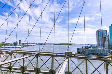 view from the Brooklyn Bridge in a sunny day