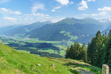 Naklejka premium In den österreichischen Alpen