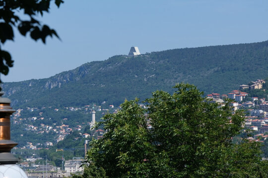 Il Santuario di Monte Grisa sulle alture che sovrastano Trieste.