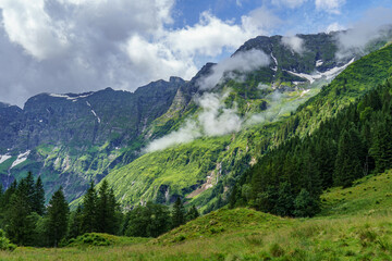 Wandern in den österreichischen Alpen