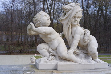 Angels statue made or marble in a palace