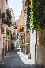 Fototapeta premium street in the town of BAri in Apulia
