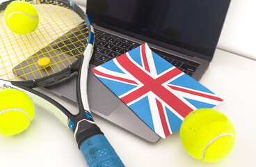  tennis racket and flag of Great Britain