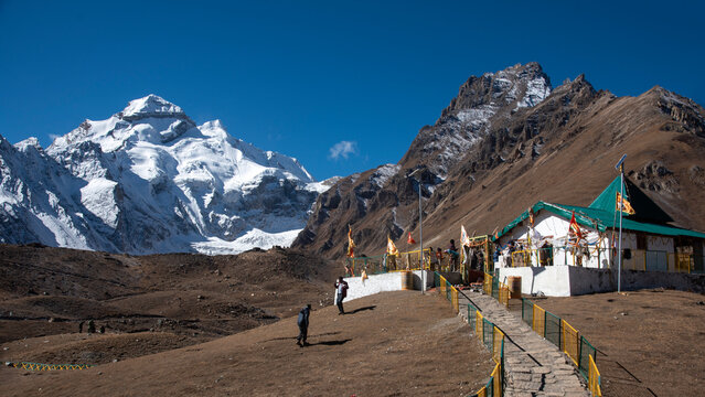 Shiv Parvati Temple is located next to Parvati Sarovar, is dedicated to Lord Shiva and is a prominent place of worship for pilgrims visiting Adi Kailash.