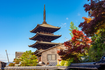 Fototapeta premium Yasaka pagoda on Ninenzaka street in old Kyoto, Japan