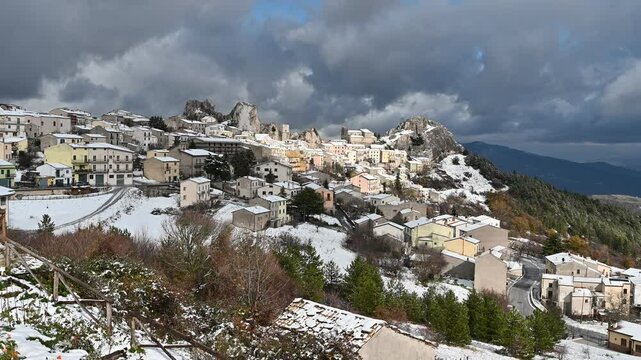 Pietrabbondante, Isernia, Molise. Winter panorama
It is an Italian town of 732 inhabitants in the province of Isernia in Molise, famous for the Samnite Sanctuary.

