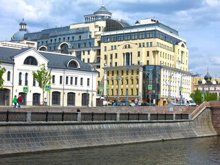 Fototapeta premium Drainage channel along the central bend of the Moskva River near the Kremlin