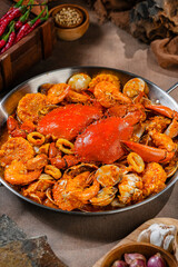 Crab  with padang chilli sauce or Kepiting Saus Padang