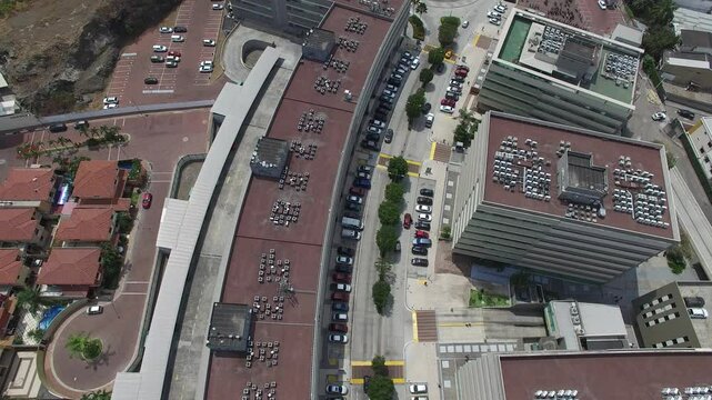 Tomas de drone de edificios