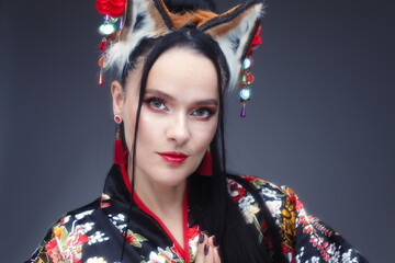 woman in her 40s wearing japanese clothes