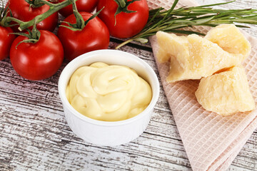 Cheese sauce in the bowl
