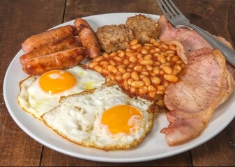 fried eggs with bacon
