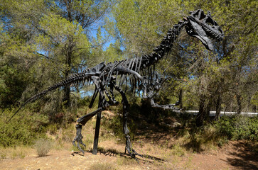 Allosaure, Etrange lézard, Musée Parc des Dinosaures, 34140, Mèze, Hérault, France