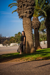 młoda dziewczyna palma maroko afryka hawaje  © Tymoteusz