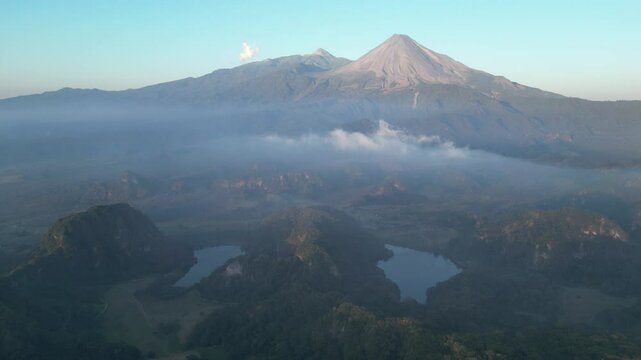Volcan de colima y sus lagunas