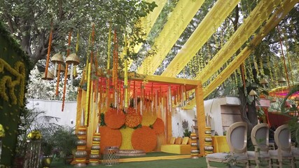 Exquisite Flower Decoration for Indian Haldi Ceremony - Vibrant and Traditional Design for a Joyous Pre-Wedding Ritual