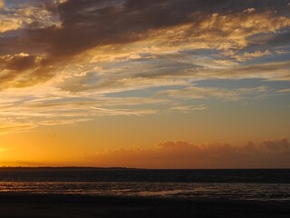 Sonnenuntergang an der niederländischen Nordsee