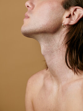 Neck detail