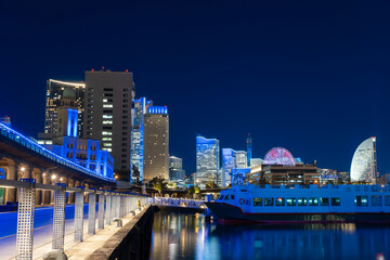 神奈川県横浜市　横浜みなとみらいの夜景(ブルーの特別ライトアップ)