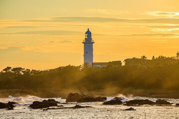 夕方の秋の野島埼灯台　千葉県南房総市　Nojimasaki Lighthouse in autumn in the...