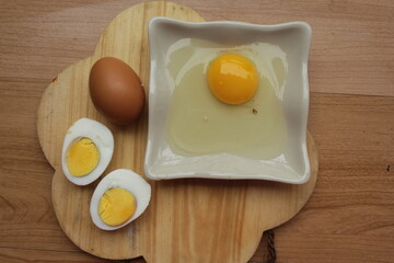 eggs  on the table
