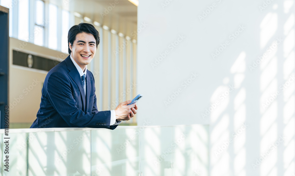 Poster スマホ、男性、スマートフォン、ビジネス、ビジネスマン、会社員、アプリ、転職、マッチング、キャンペーン、ビジネスパーソン、SNS、メール、笑顔、日本人、紹介、人材、仕事、就職、情報、サイト、web、オンライン、インターネット、ゲーム、コピースペース、広告、職探し、オフィス、若い、モバイル、DX、IoT、デジタル、データ、金融、資産運用、テクノロジー、面白い、楽しい、ポジティブ、サラリーマン、企業、セ