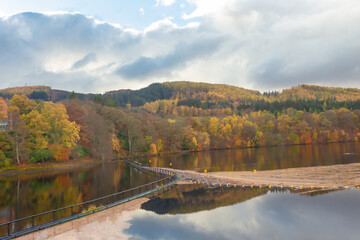 Obraz premium Pitlochry&nbsp;&nbsp;Dam&nbsp;and Fish Ladder spans the River Tummel at&nbsp;Pitlochry&nbsp;in Perthshire,&nbsp;Scotland UK. 