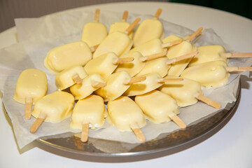 Gelatini cioccolato bianco