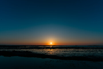 Fototapeta premium 万畳敷の夕陽