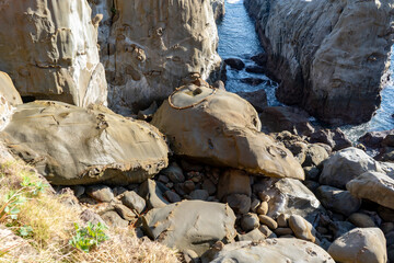 鵜戸神宮の亀石と運玉（日南市）