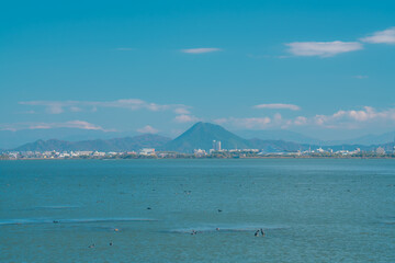 琵琶湖の美しい紅葉