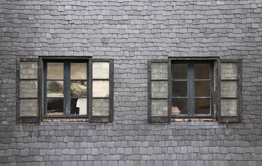 
OLD WOODEN SHINGLE ROOFING