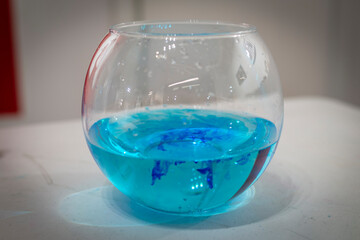 FOTOGRAFÍA ESTUDIO VASIJA DE AGUA LÍQUIDOS EN MOVIMIENTO 2024 PHOTOGRAPHY STUDIO VESSEL OF WATER LIQUIDS IN MOTION 2024