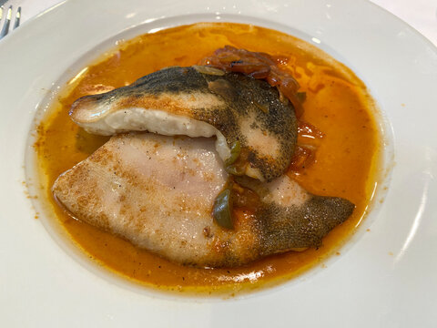 pescado en salsa rodaballo