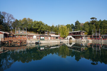 Obraz premium Scenery of Suzhou River in Summer Palace of Beijing.