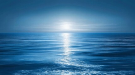 Fototapeta premium Tranquil Beach Scene Featuring Last Rays of Sunlight Over Ocean