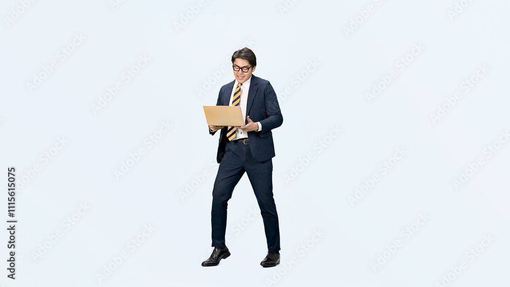 Leinwandbilder ノートパソコン、ビジネスマン、ダンス、ビジネス、男性、PC、ビジネスパーソン、踊る、DX、システム、エンジニア、全身、切り抜き、コピースペース、ノリノリ、嬉しい、喜ぶ、元気、ハッピー、スーツ、メール、日本人、仕事、転職、検索、web、オンライン、インターネット、ローンチ、完成、成功、合格、ステップアップ、スキルアップ、成長、レベルアップ、ソフトウェア、開発、人材、テクノロジー、眼鏡、営業、ERP、