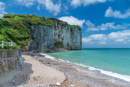 Kreidefelsen an der normannischen K&uuml;ste, Alabasterk&uuml;ste, C&ocirc;te d&rsquo;Alb&acirc;tre ,Normandie, Frankreich, Europa