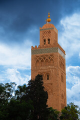 Obraz premium Koutoubia Minaret, famous monument of Marrakech from the 12th century