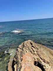 sea and rocks